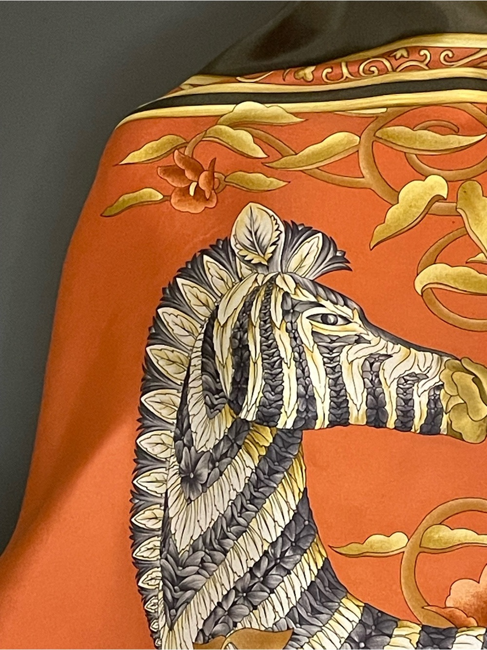 Gorg Salvatore Ferragamo Silk Scarf Zebra with Floral Stripes 34 In Exc Cond - Picture 6 of 10